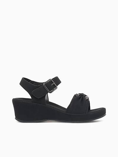 Soraia Black Smooth