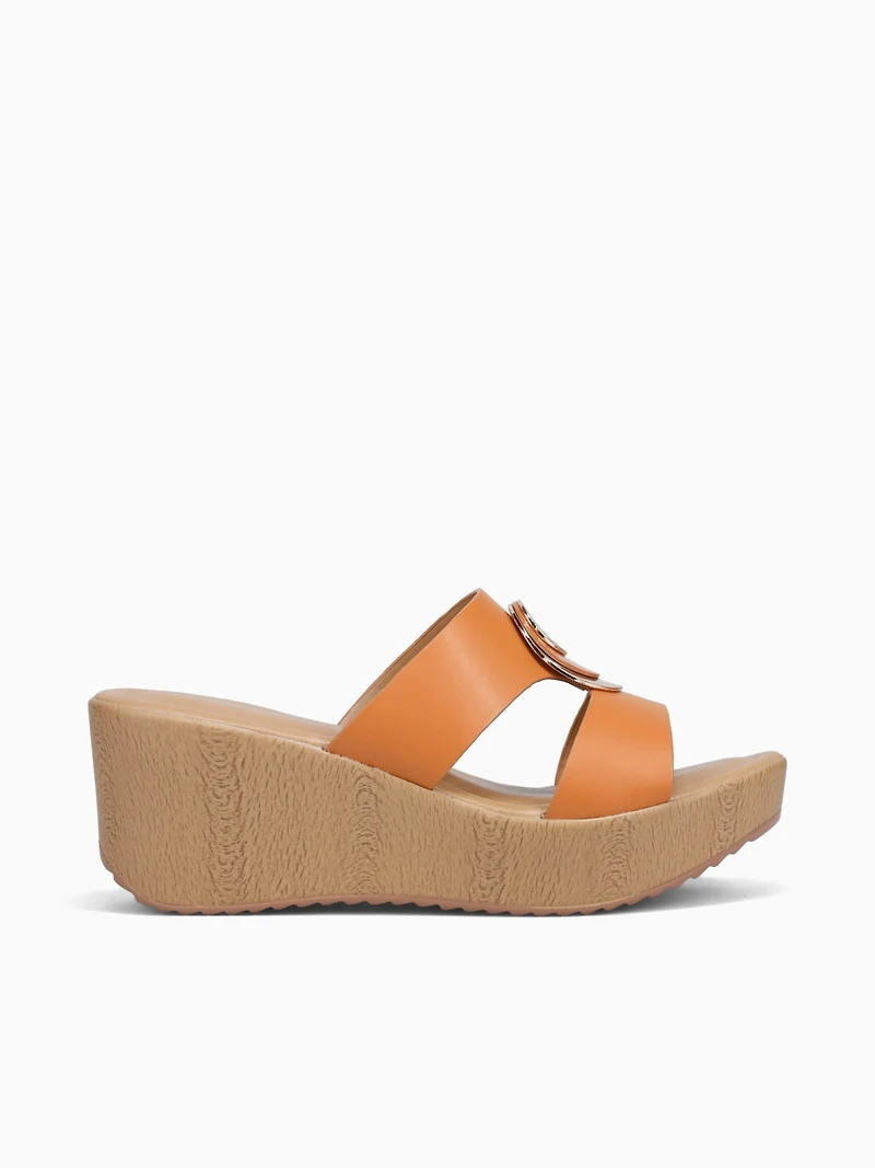 Amira Tan Smooth