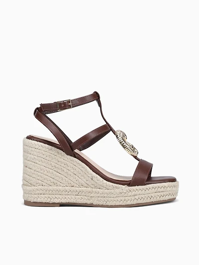 Arielle Brown Smooth