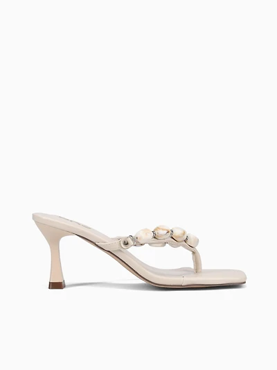 Amara Off White Smooth