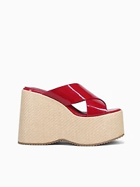 Daphne Red Patent