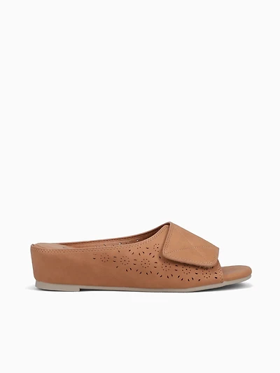 Briella Brown Smooth