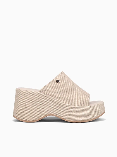 Celestina Beige Smooth