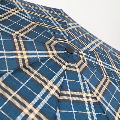 Tracker Plaid print short UMB