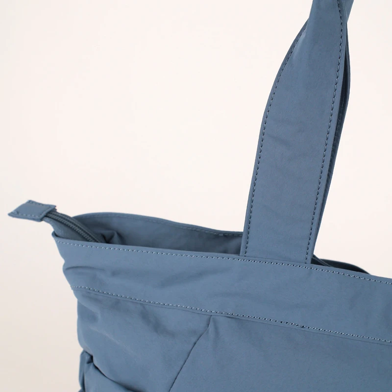 Bugatti Travel tote