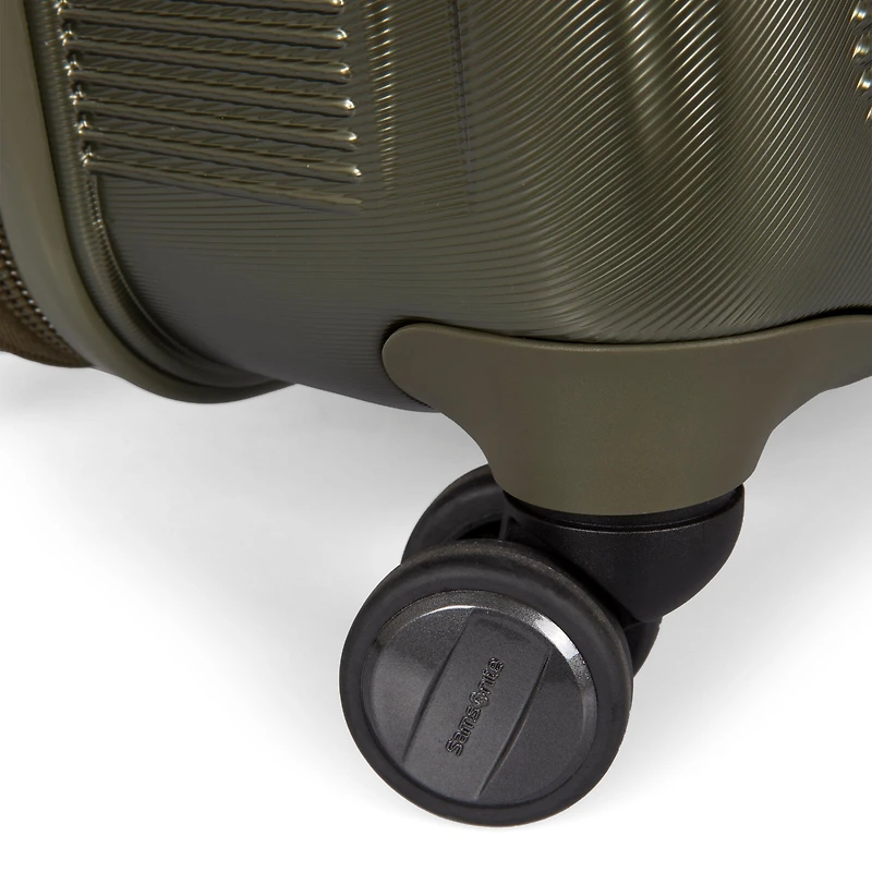 Kenya Hardside 31" Luggage