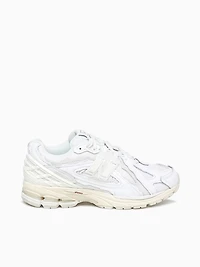 1906 White Turtledove leather