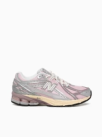 1906r Rose Sugar Grey leather Mesh