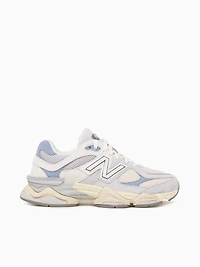 9060 Perl Grey Blue suede