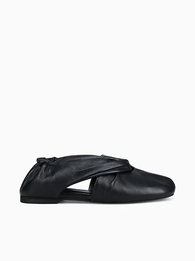 Alaula Black Leather