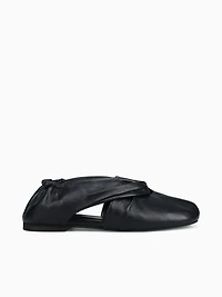 Alaula Black Leather