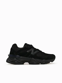 9060 Triple Black Suede
