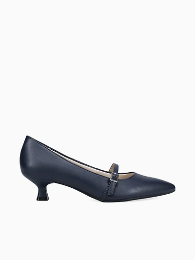 Madelyn Navy