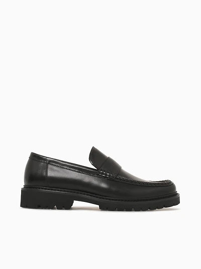 Theodore Black Brushed Claf Leather
