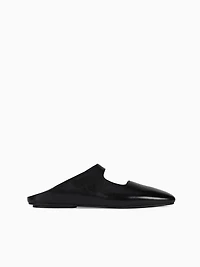 Siesta Black Leather