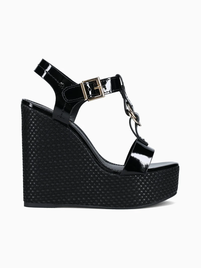 Sabrina Preto Verniz