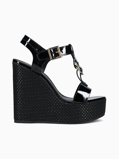 Sabrina Preto Verniz