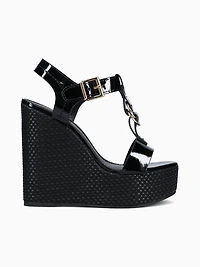 Sabrina Preto Verniz