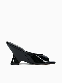 Sahira Preto Verniz Artemis