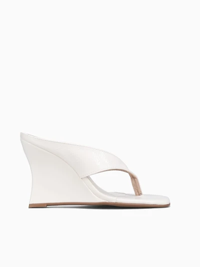 Fiorella Off White Verniz Molhado