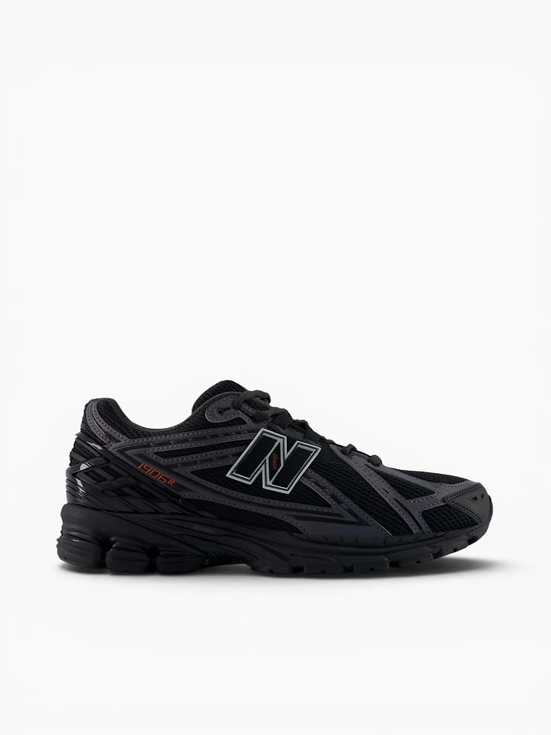 1906r Black Leather Mesh