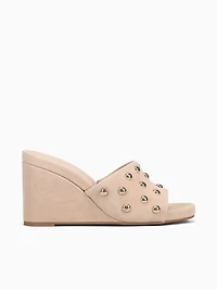 Holta Stud Camel Suede