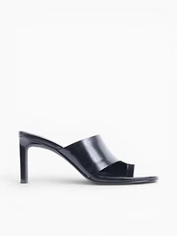 Valentine Black