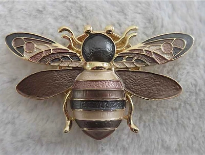 Bee Nice Brooch