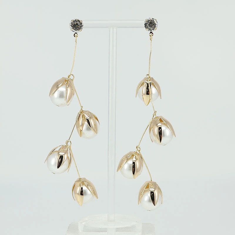 Pearl Nest Earrings