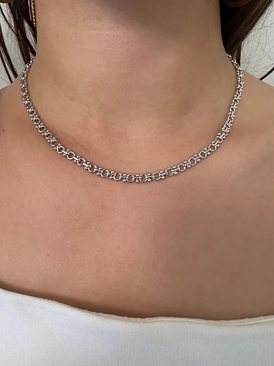 Fer Necklace