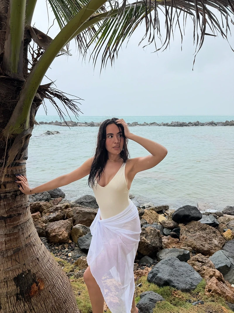 Solid Mesh Sarong