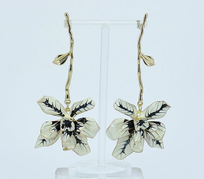 Stem Flower Earring