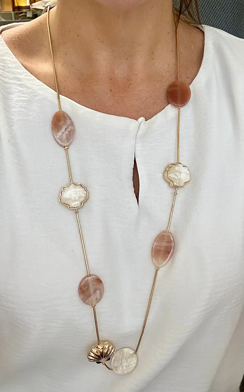 Sea Shell Nacar Necklace