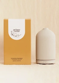 Pale gray ceramic diffuser
