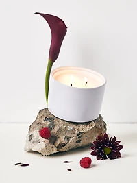 Mauve scented candle – Raspberry & acai berries