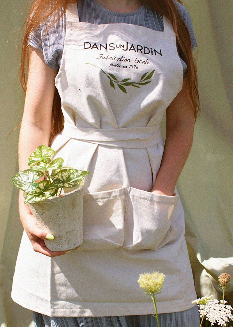 Tablier beige en coton naturel avec poche