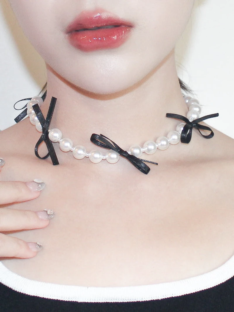 Pearl Choker