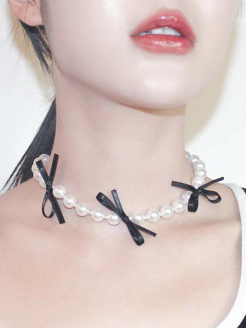 Pearl Choker