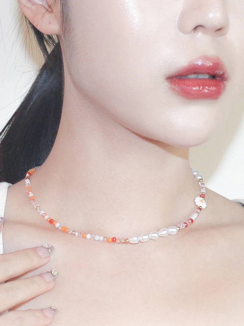 Choker necklace
