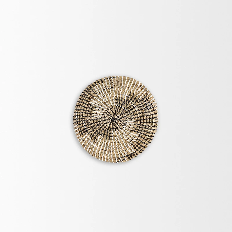 Luna Seagrass Round Hanging Plate