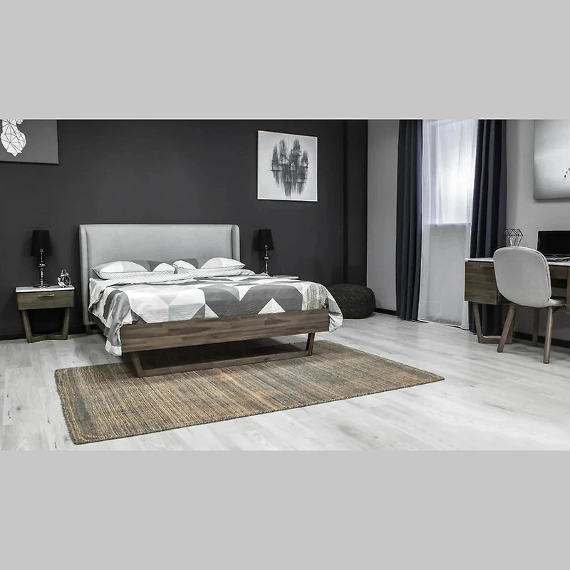 Aura Writing Desk
