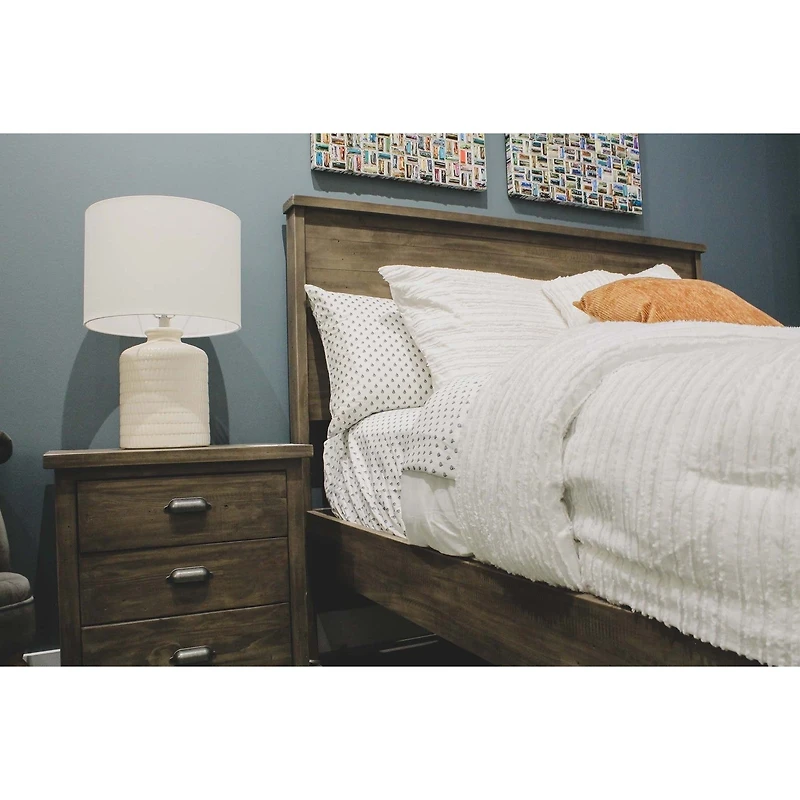 Skye Opaline Lamp