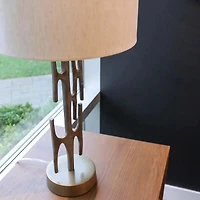 Skye Niko Lamp