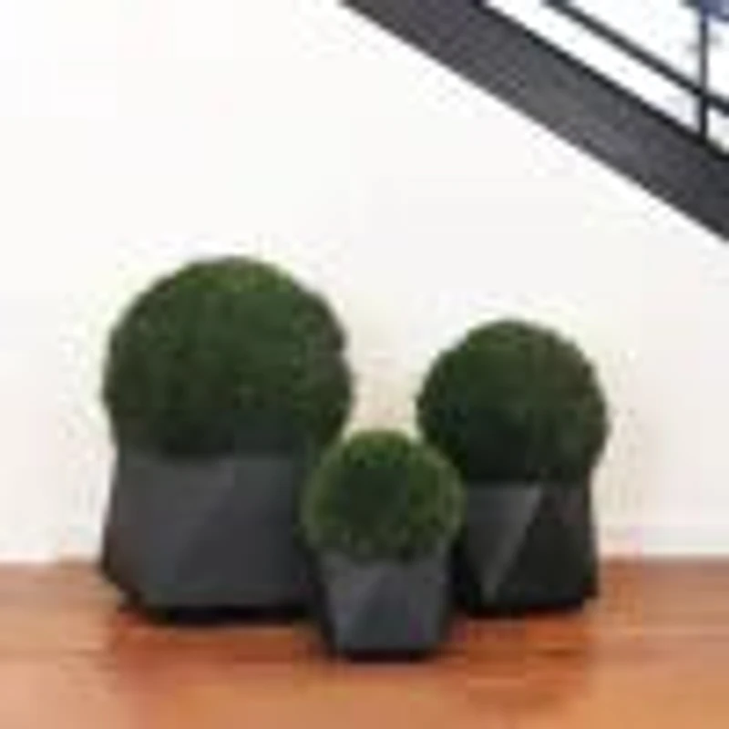 Ion Short Fiberclay Planter, Black, Medium