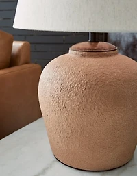 Scantor Metal Table Lamp