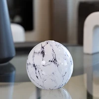 Neva Vase, White Marble