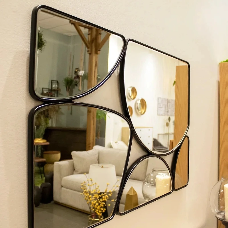 Armand Mirror