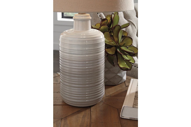 Marnina Table Lamp (Set of 2)