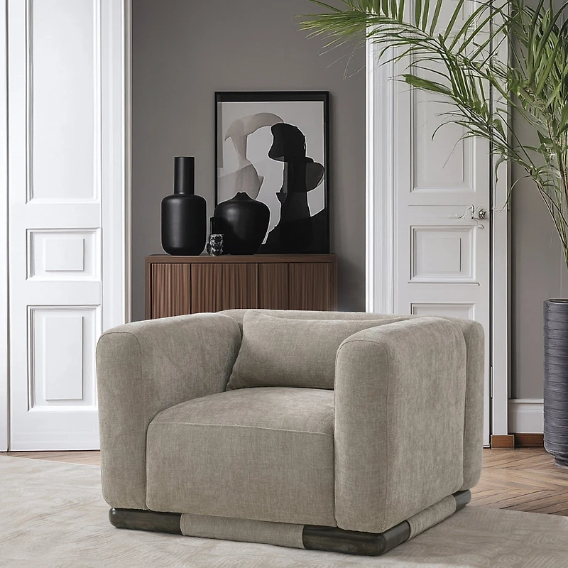 Malakai Accent Chair