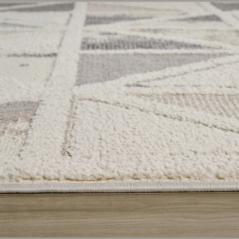 Valencia White Geometric Modern Area Rug – 5' x 8'